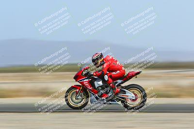 media/Apr-10-2022-SoCal Trackdays (Sun) [[f104b12566]]/Speed Shots Back Straight (930am)/